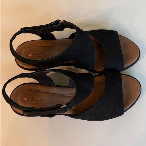 Unstructured by Clark’s.  Black wedge sandal.  Size 8.5 M - Picture 3 of 9